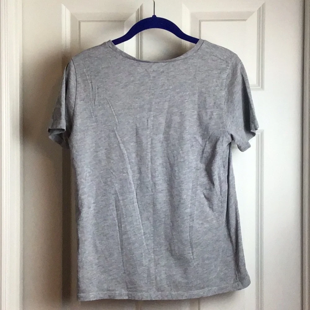 Dolly Parton 🎸 Draper James T-shirt 🌹 What would Dolly Do? - Picture 5 of 10